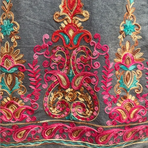 Entro Embroidered Halter Mini Dress Size Large - Picture 3 of 6